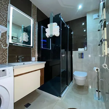Crystal Apartment *