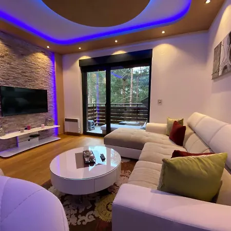 Crystal Apartment *